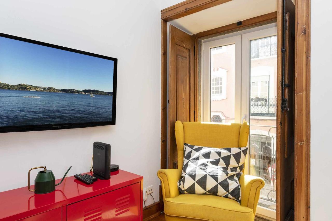 Typical Portuguese Apartment In Sao Bento Lissabon Exterior foto
