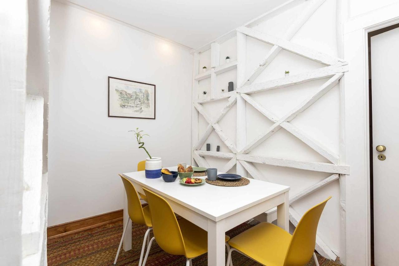 Typical Portuguese Apartment In Sao Bento Lissabon Exterior foto
